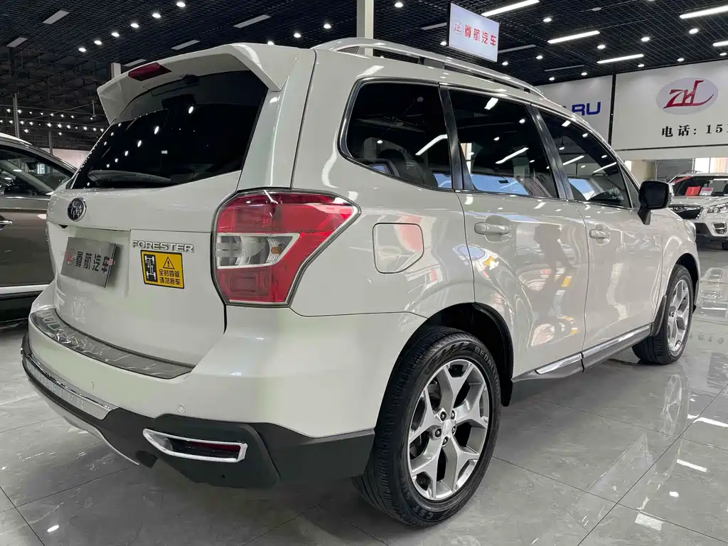 Subaru Forester 2016 — фото 8