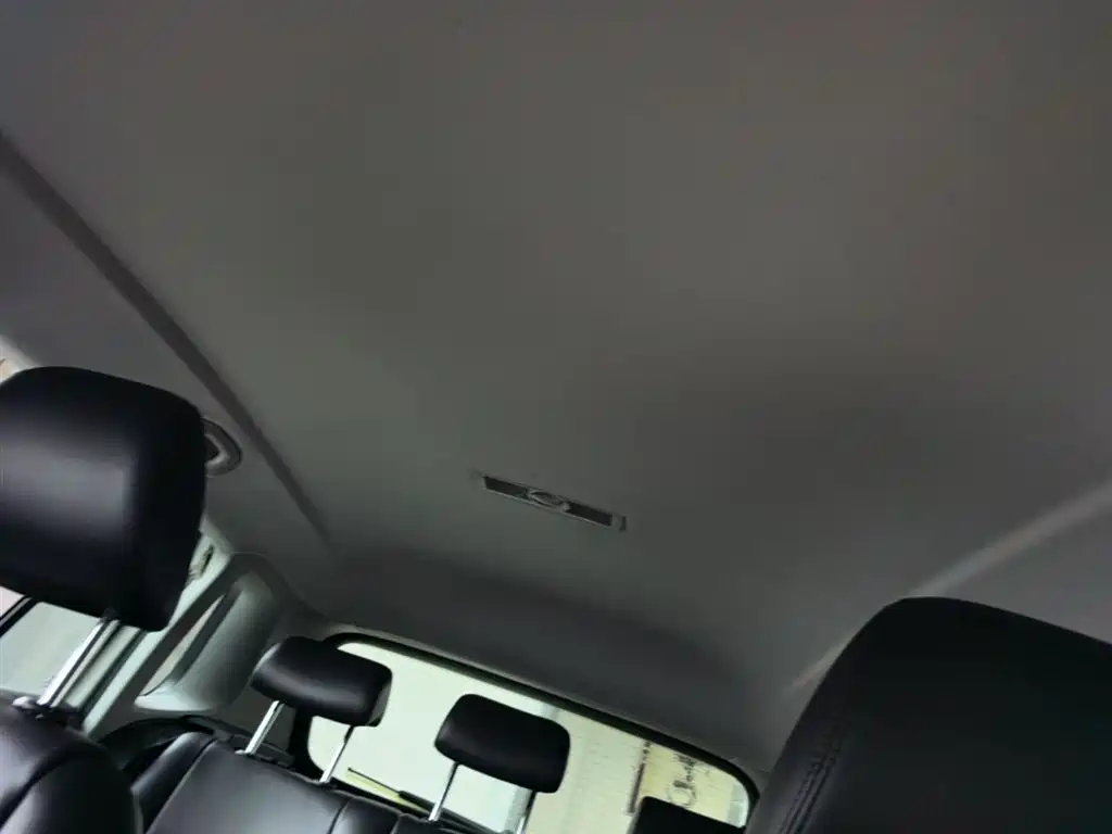 Volkswagen Tiguan 2015 — фото 18