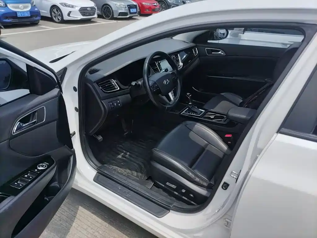 Hyundai Mistra 2016 — фото 16