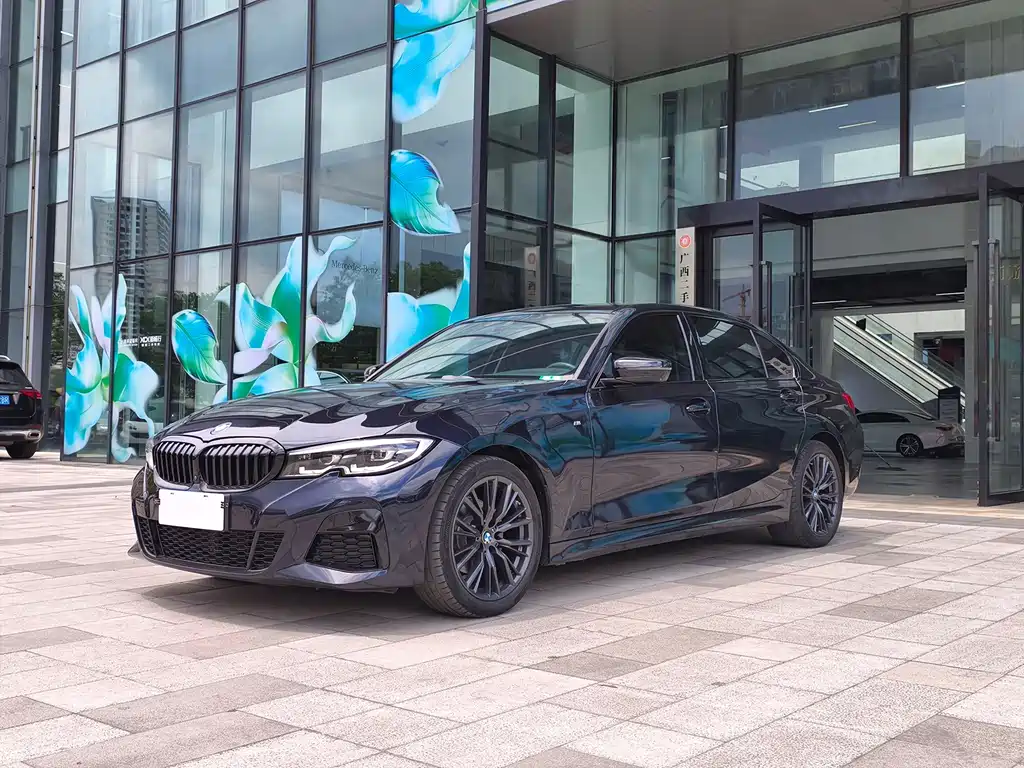 BMW 3 Series 2021