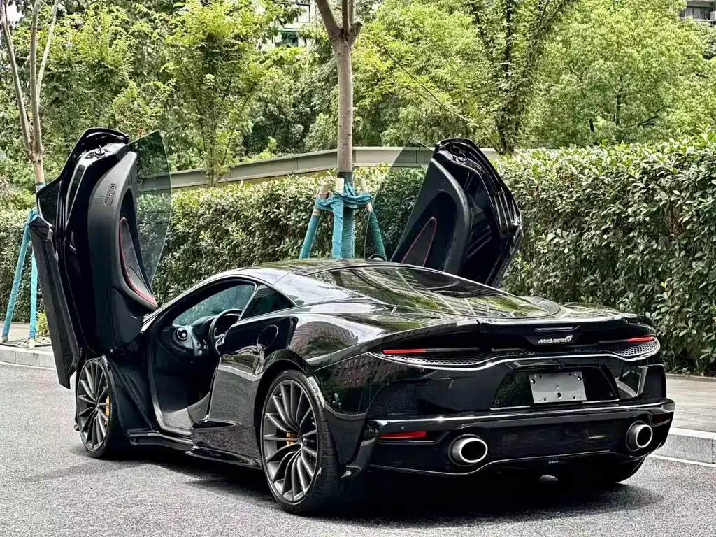 McLaren GT 2022 — фото 6