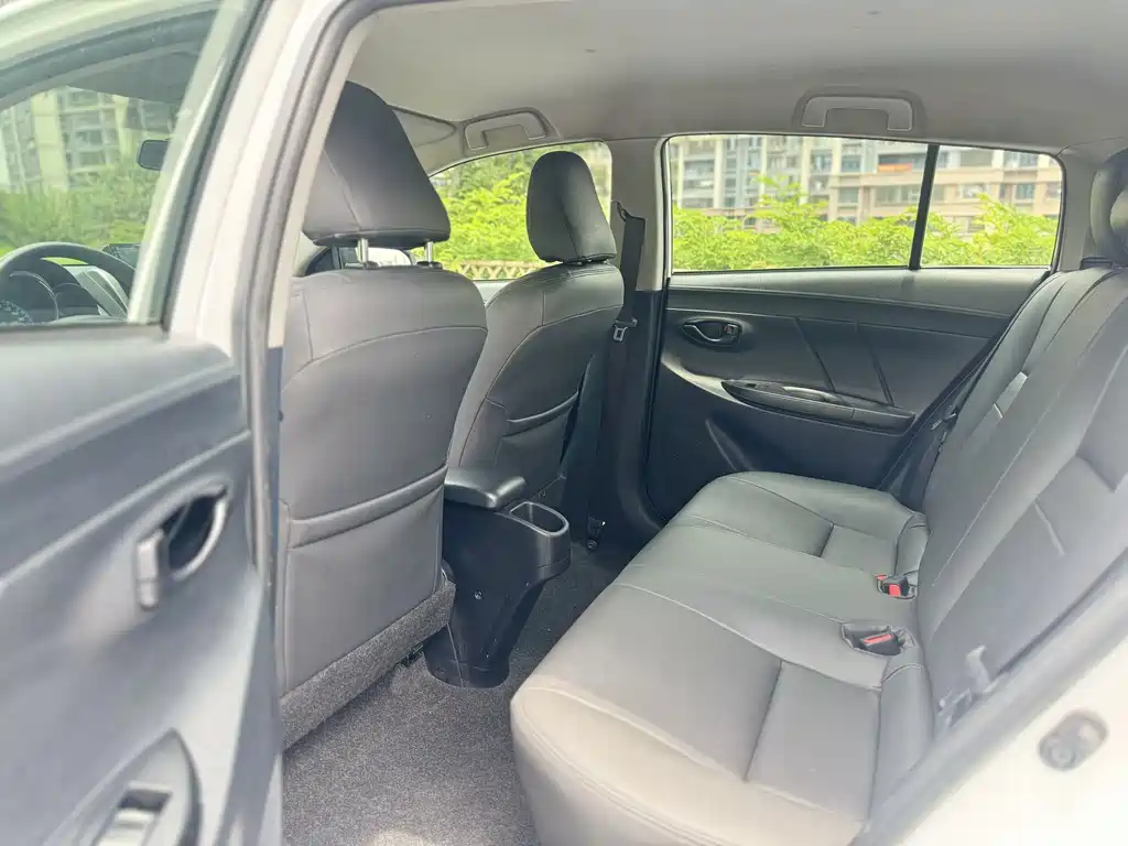 Toyota Yaris L 2017