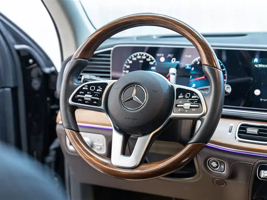 Mercedes-Benz GLS 2022 — фото 3