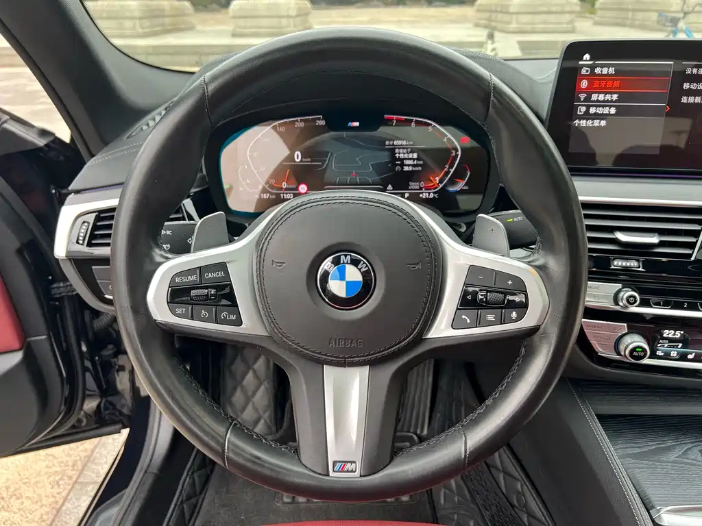 BMW 5 Series 2023 — фото 12