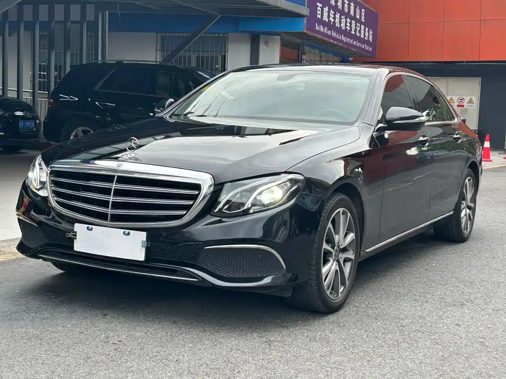 Mercedes-Benz E-Class 2018 — фото 1