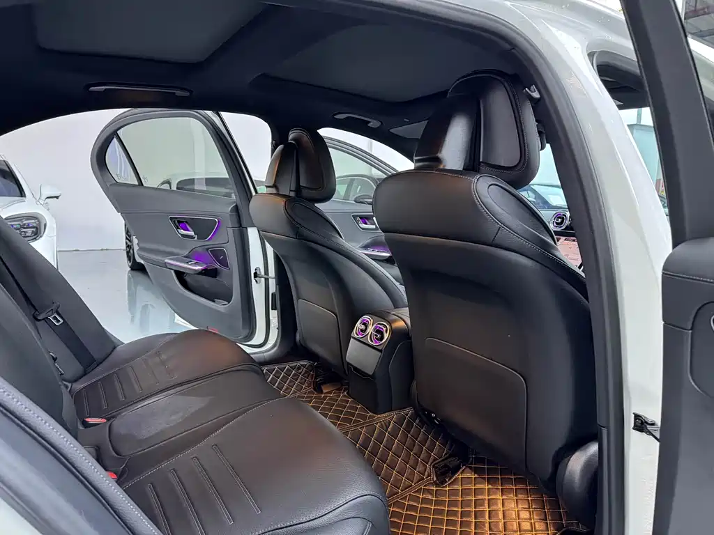 Mercedes-Benz C-Class 2021 — фото 10