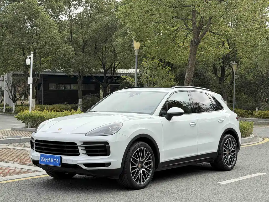 Porsche Cayenne 2020 — фото 1