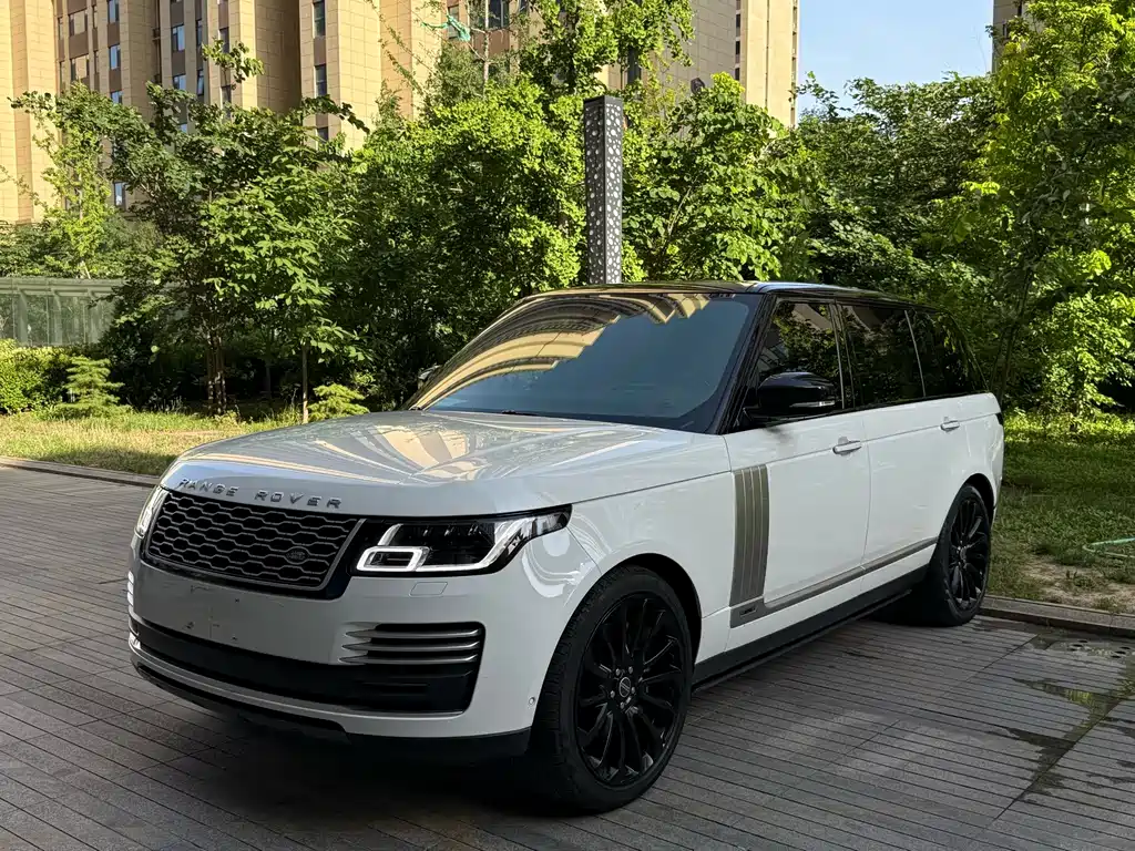 Land Rover Range Rover 2022 — фото 2