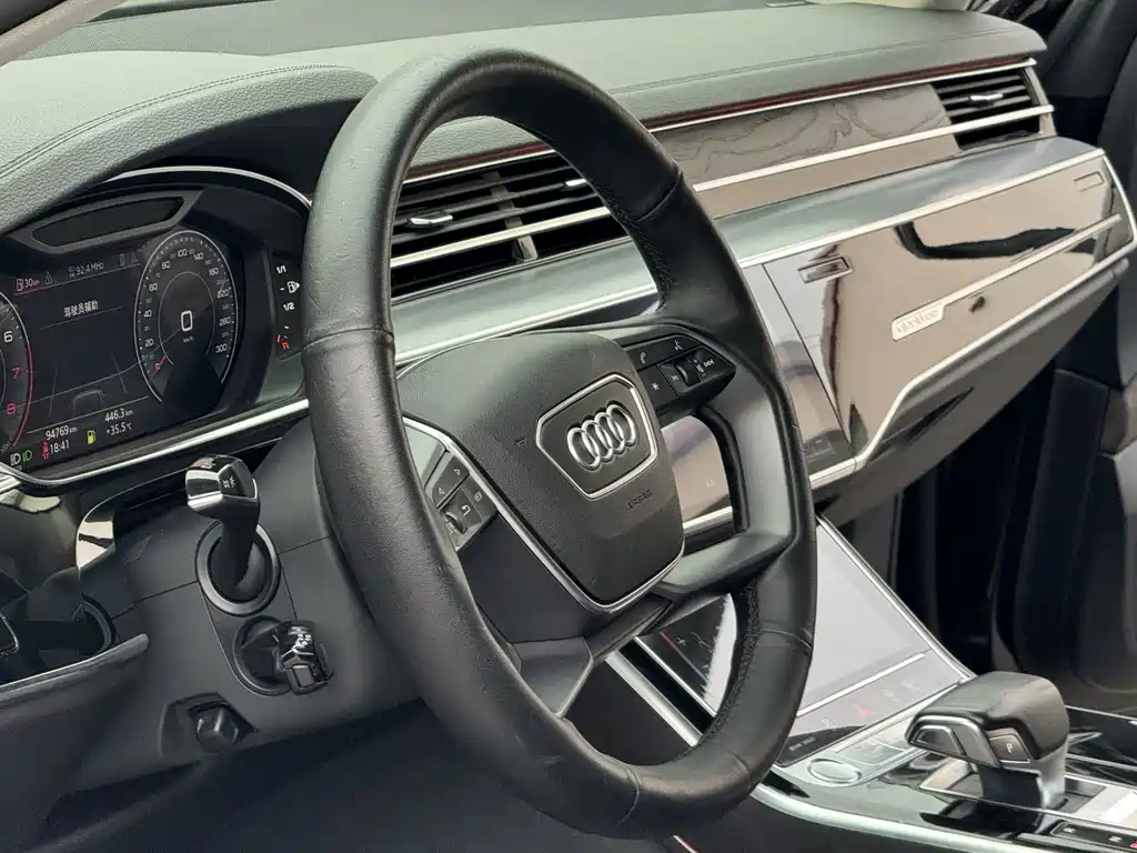 Audi A8 2019