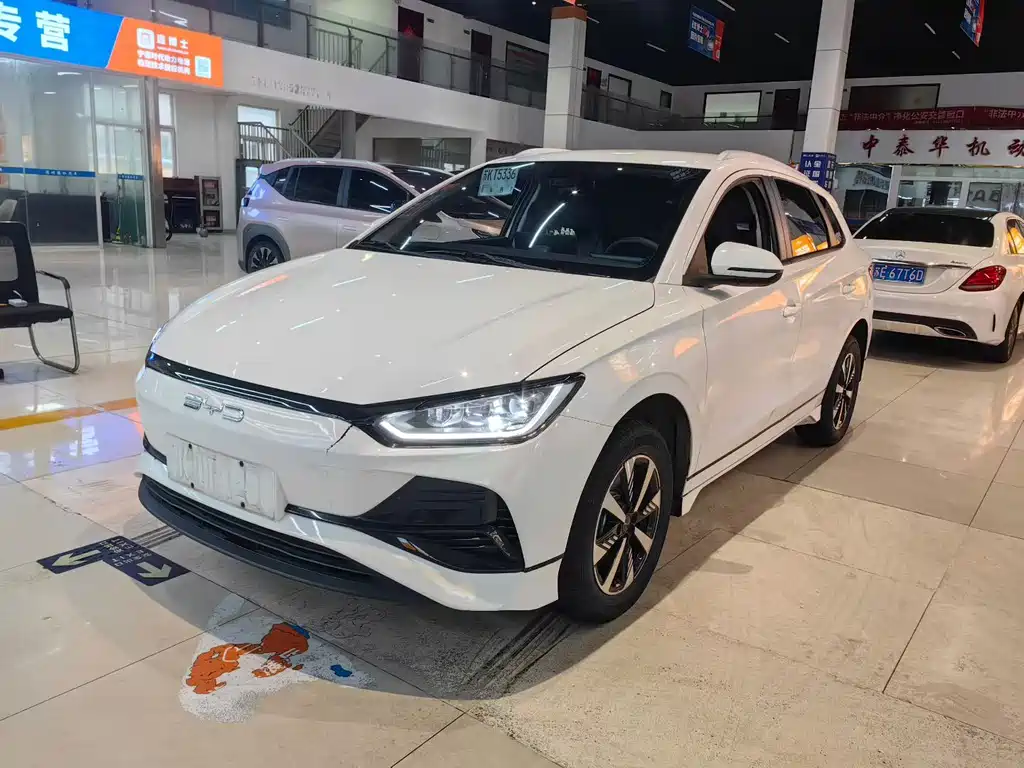 BYD e2 2024