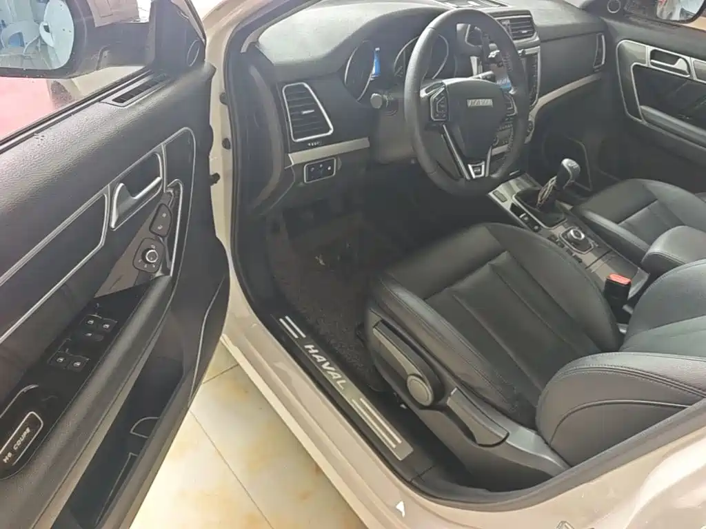 Haval H6 Coupe 2017 — фото 16