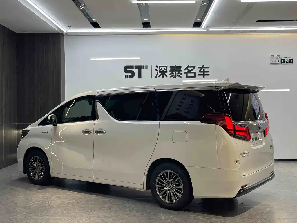 Toyota Alphard 2021 — фото 9