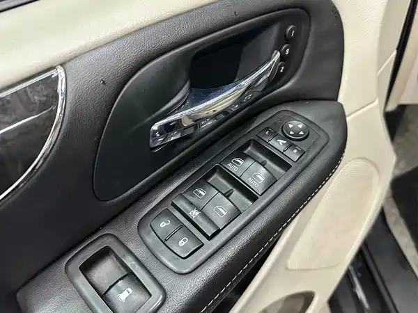 Chrysler Grand Voyager 2014