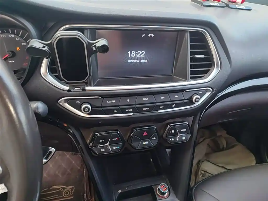 GAC Motor Trumpchi GS4 2015 — фото 13
