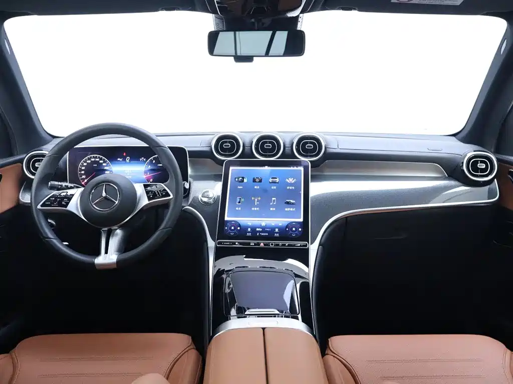 Mercedes-Benz GLC 2023 — фото 13