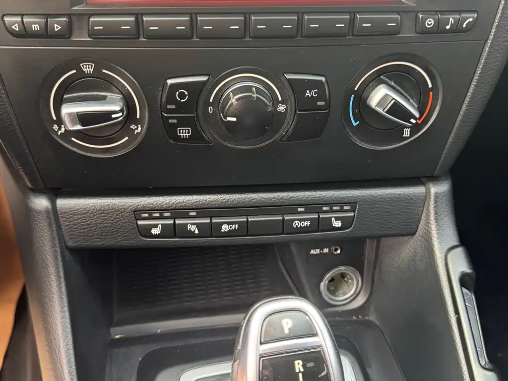 BMW X1 2016 — фото 10