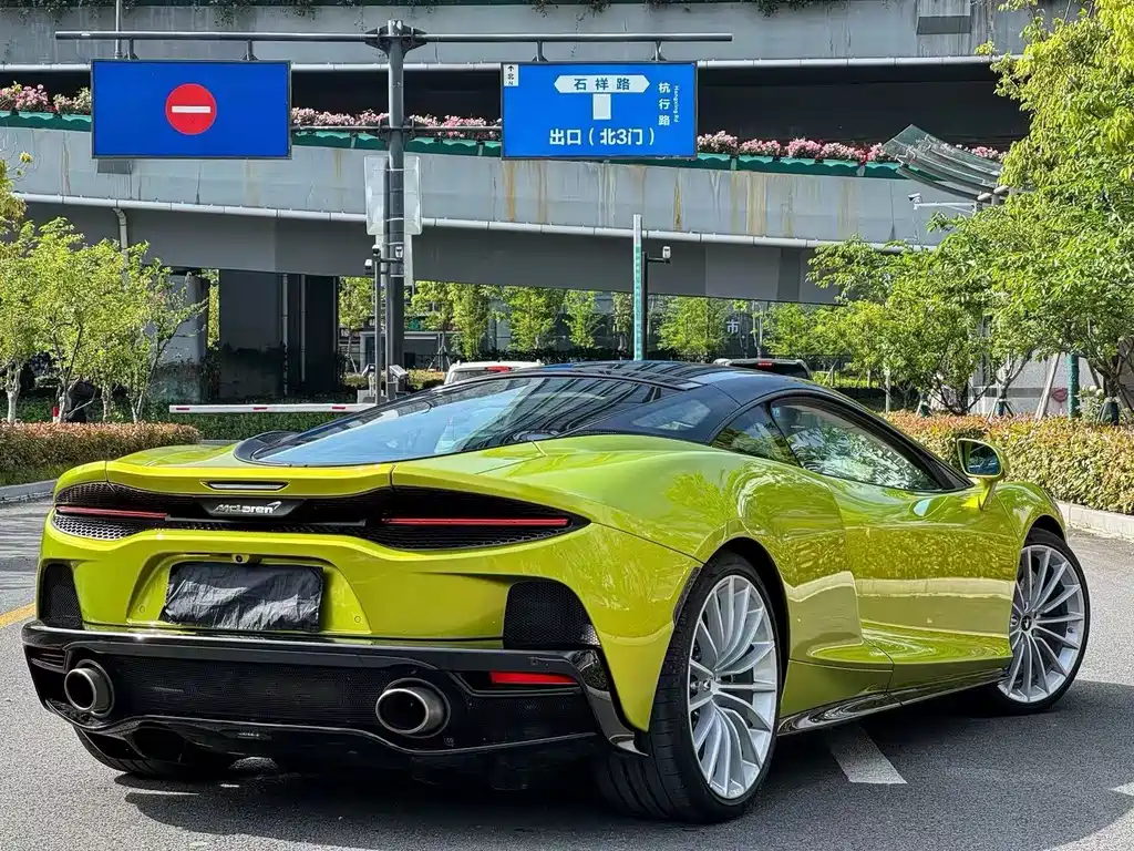 McLaren GT 2023 — фото 9