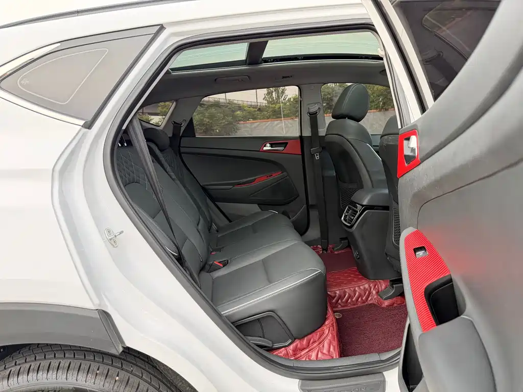 Hyundai Tucson 2020 — фото 15