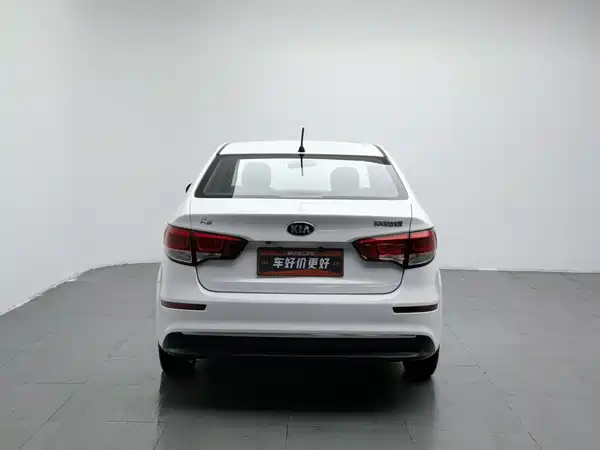 Kia K2 2015