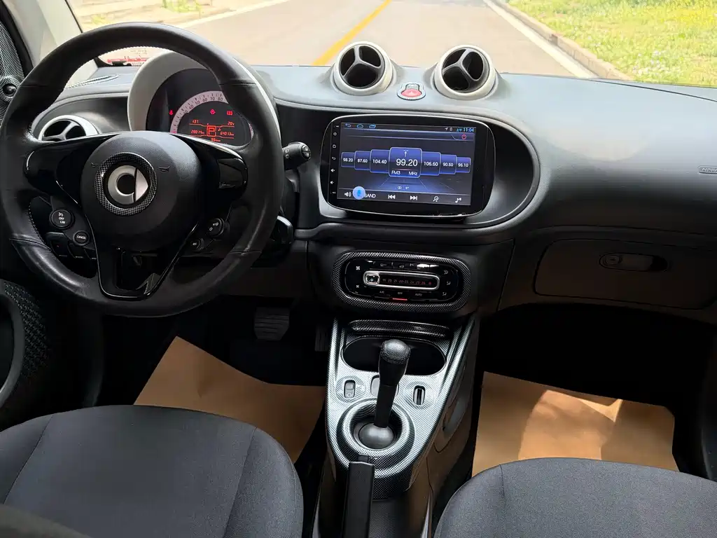 smart Fortwo 2016 — фото 6