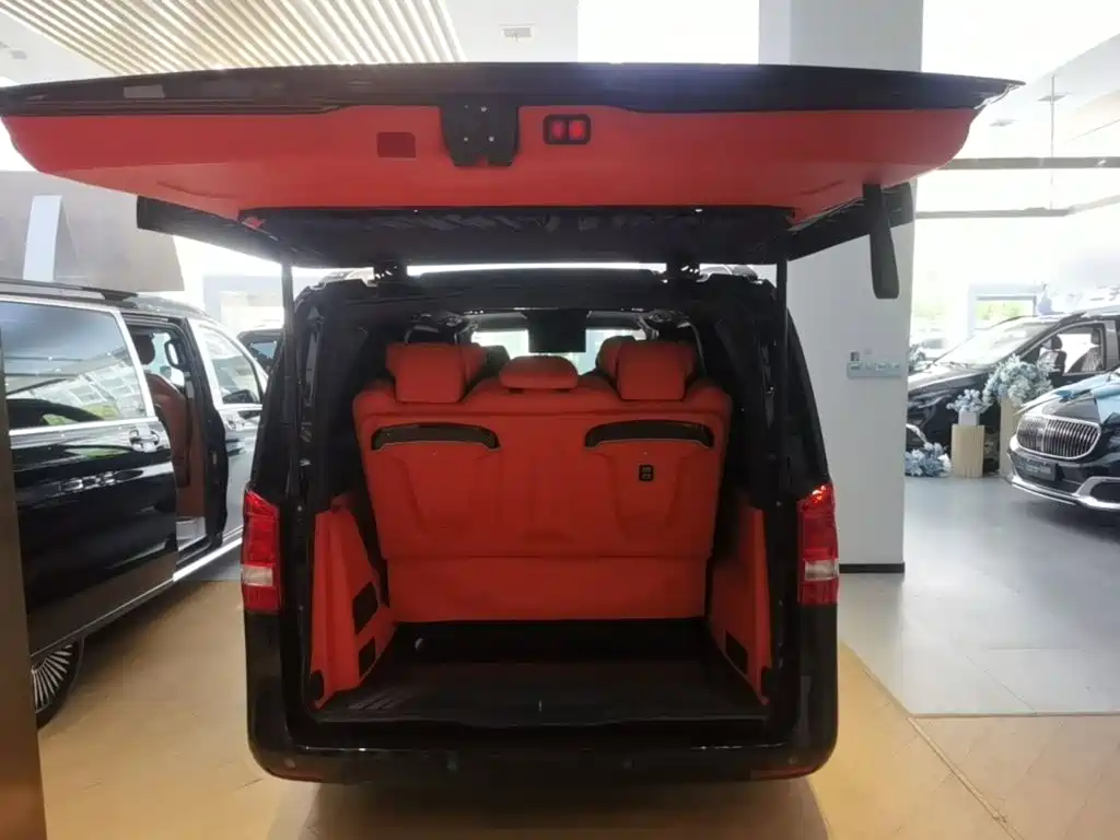 Mercedes-Benz Vito 2022 — фото 19