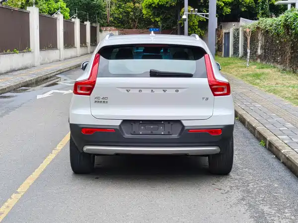 Volvo XC40 2021