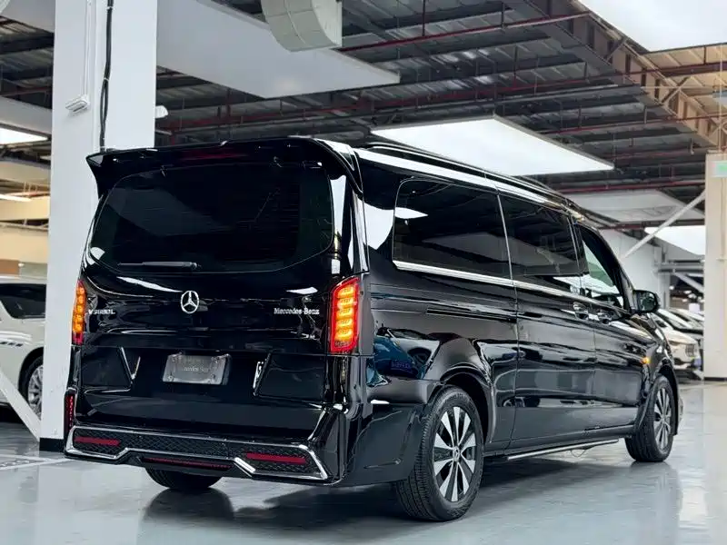 Mercedes-Benz Vito 2023 — фото 14