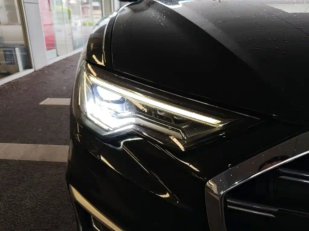 Audi A6L 2023 — фото 13