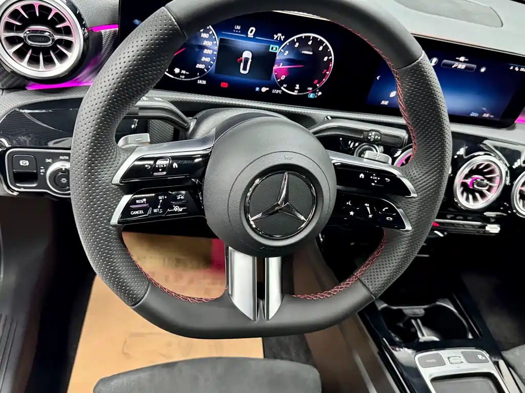 Mercedes-Benz A-Class 2024 — фото 19