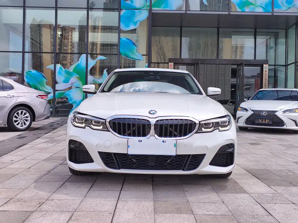 BMW 3 Series 2021