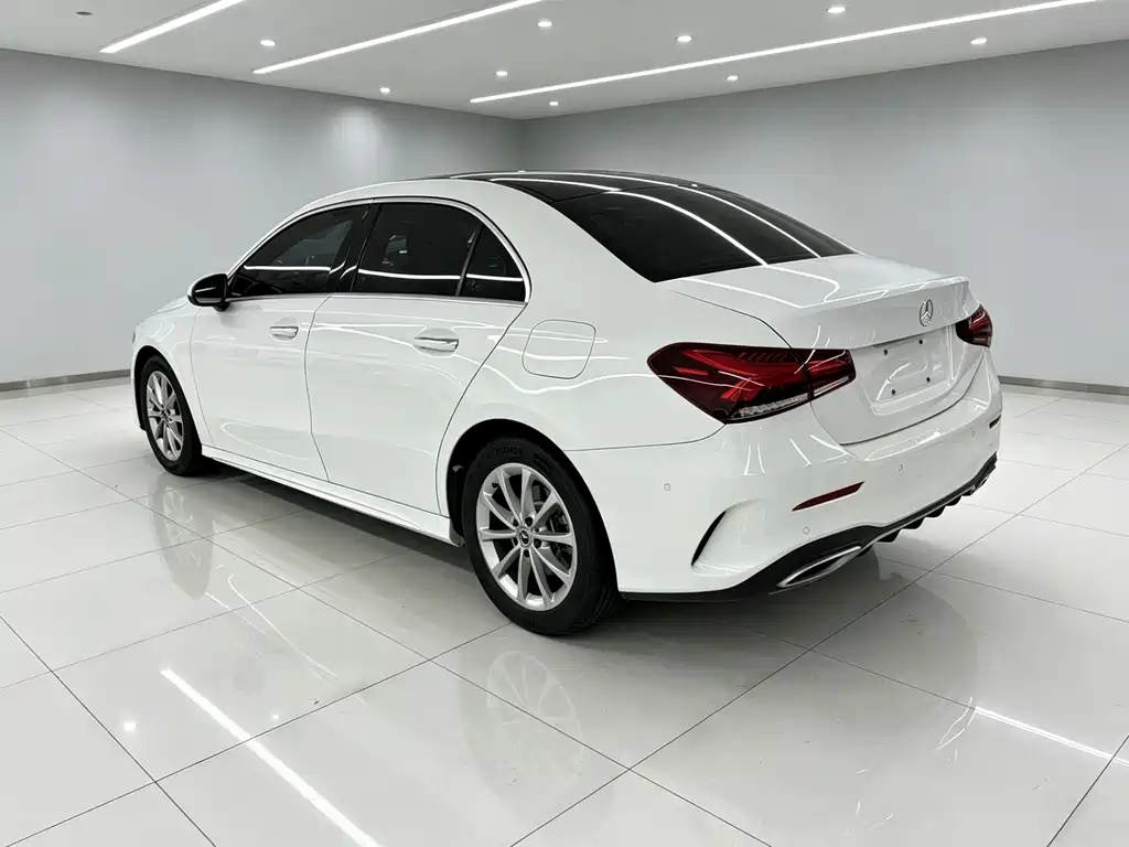Mercedes-Benz A-Class 2020 — фото 6