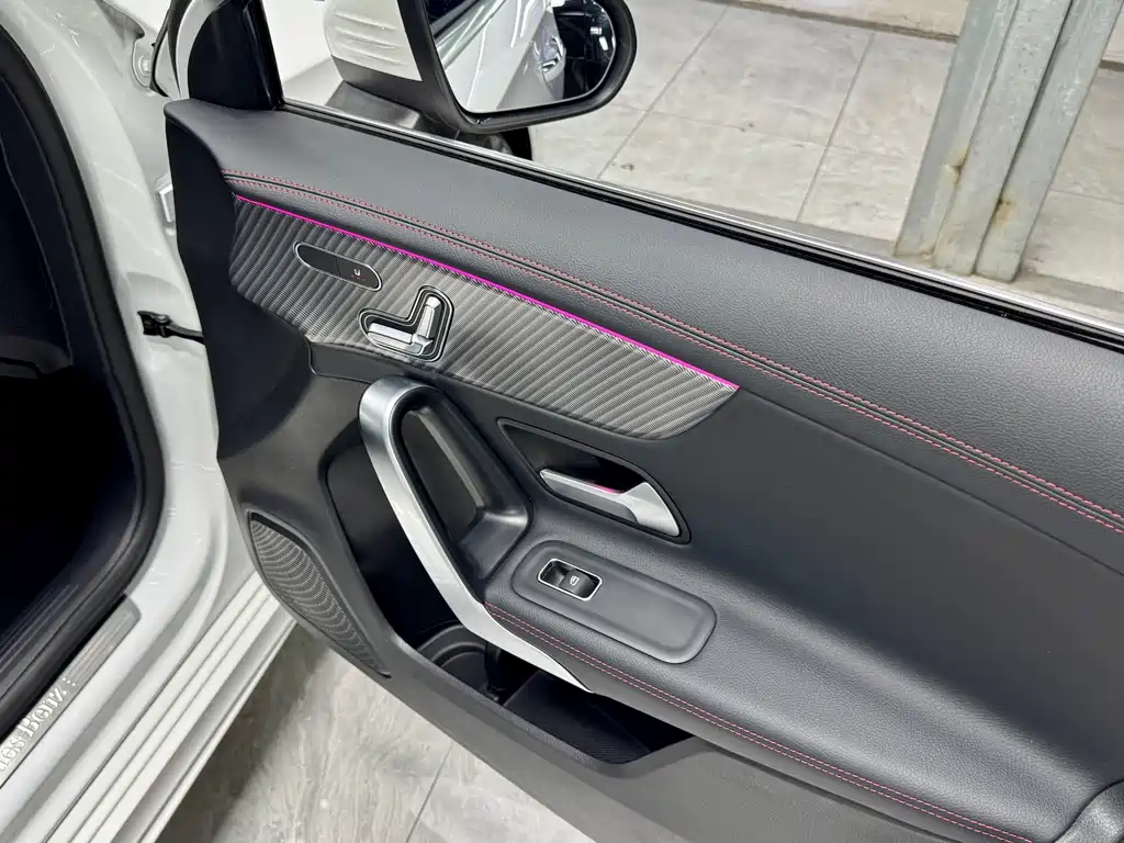 Mercedes-Benz A-Class 2024 — фото 34