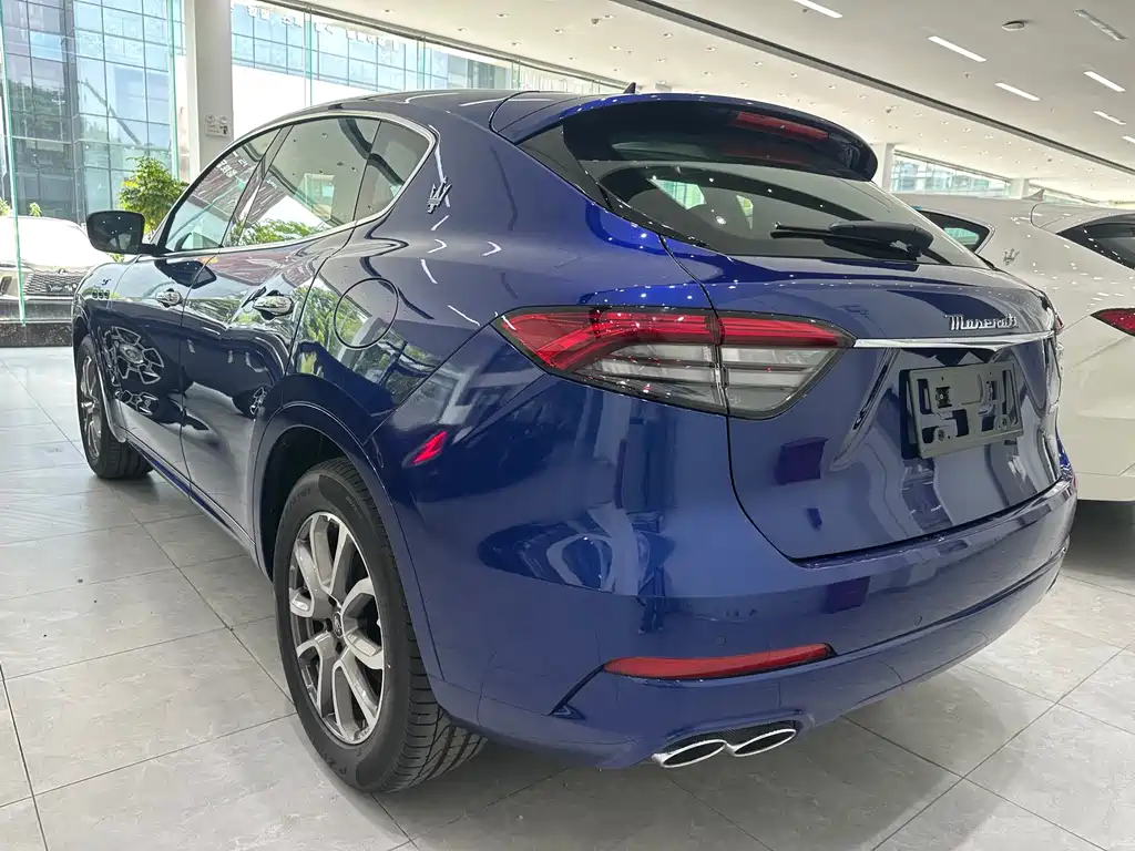 Maserati Levante — фото 16