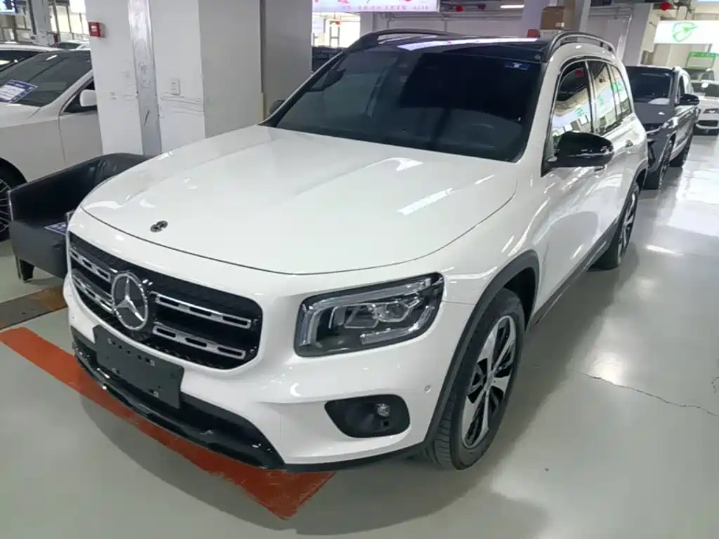 Mercedes-Benz GLB 2022 — фото 1