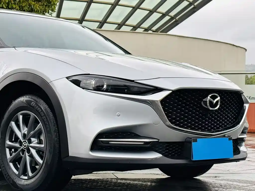 Mazda CX-4 2022 — фото 10