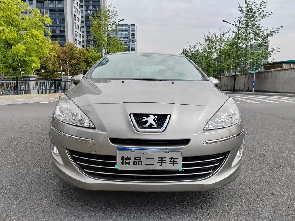 Peugeot 408 2012 — фото 2