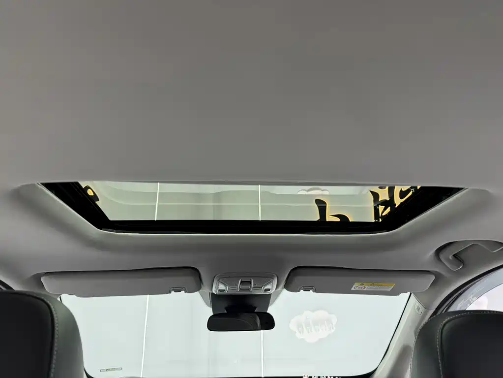 GAC Motor Trumpchi M6 2022 — фото 12