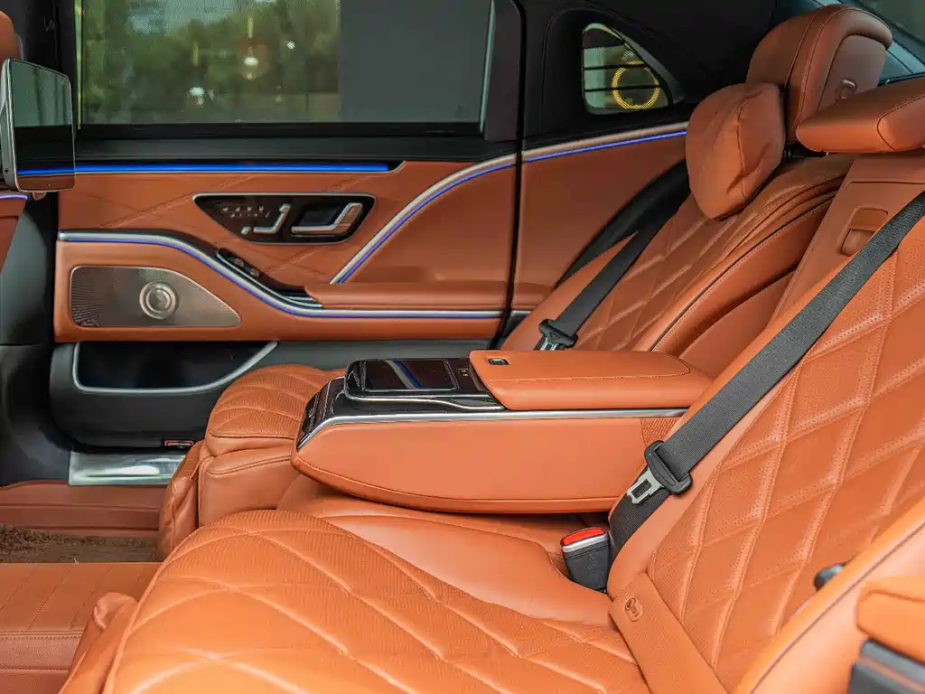 Mercedes-Benz Maybach S-Class 2023 — фото 18