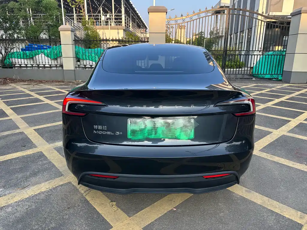 Tesla Model 3 2024 — фото 4