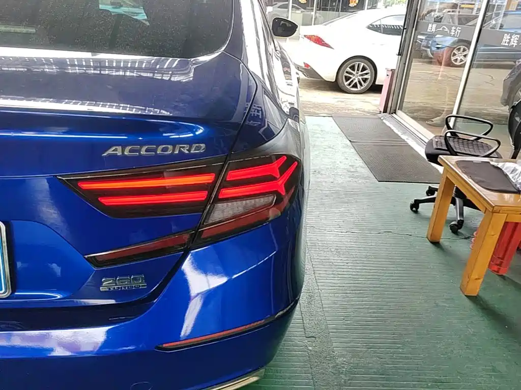 Honda Accord 2019 — фото 8