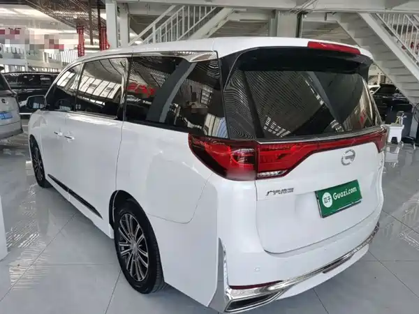 GAC Trumpchi M8 2021