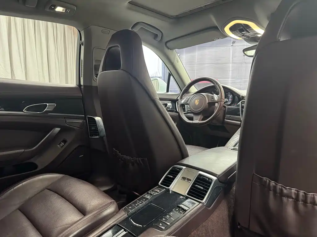 Porsche Panamera 2015 — фото 20