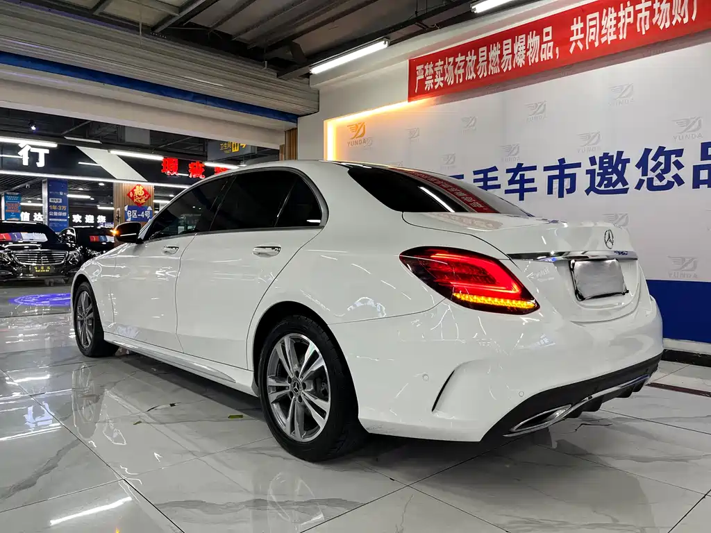 Mercedes-Benz C-Class 2021 — фото 3