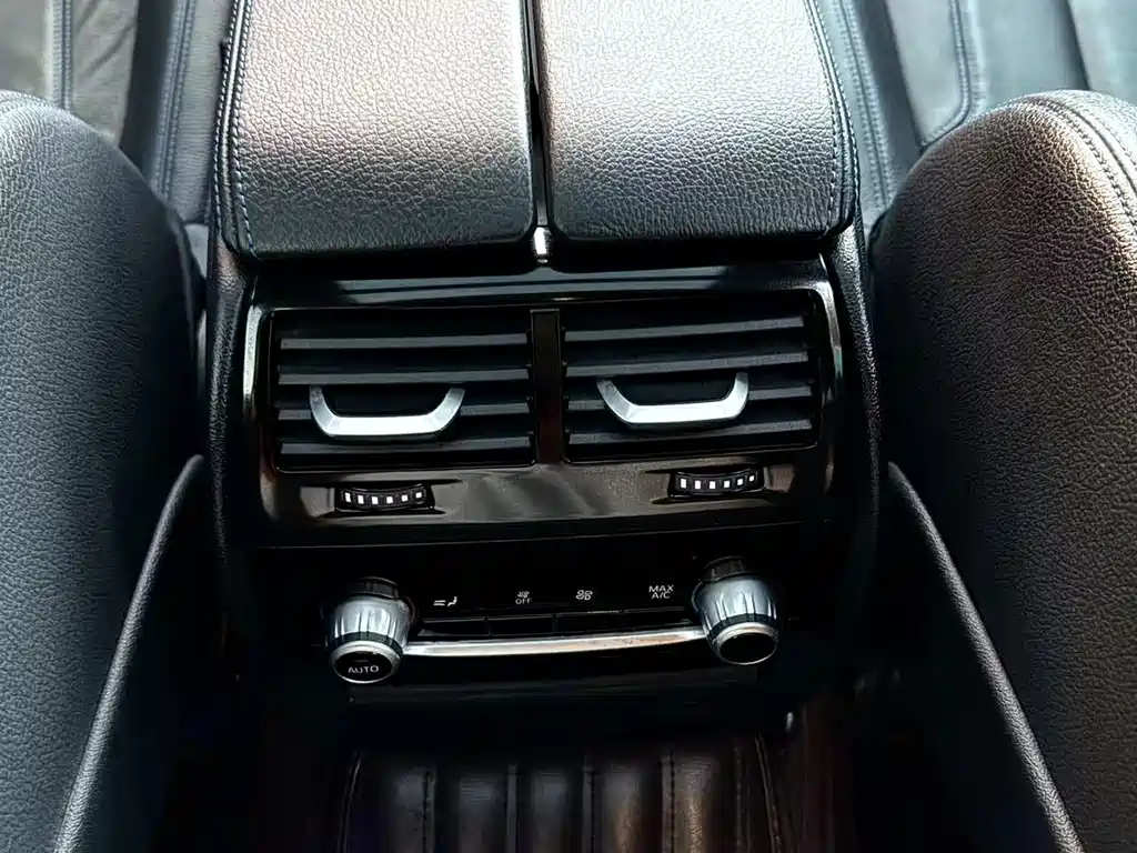 BMW 6 Series GT 2020 — фото 13