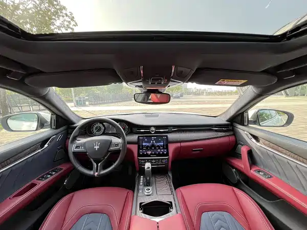 Maserati Quattroporte 2022