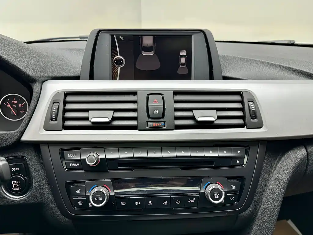 BMW 3 Series 2013 — фото 10