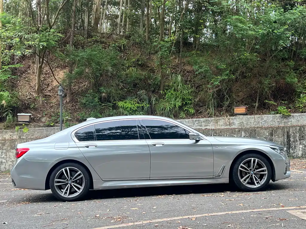 BMW 7 Series 2019 — фото 4