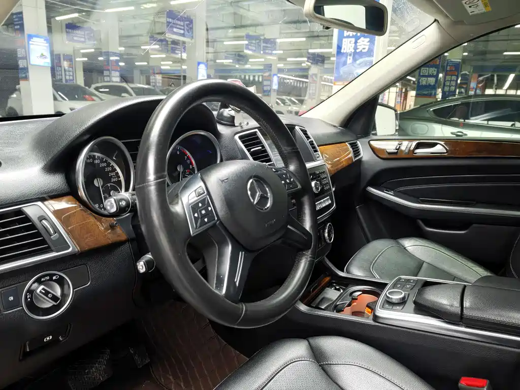 Mercedes-Benz M-Class 2014 — фото 8