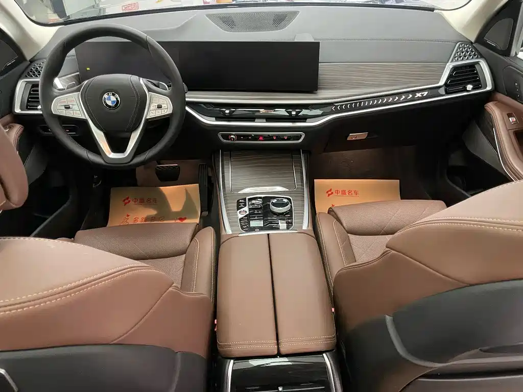 BMW X7 2024 — фото 18