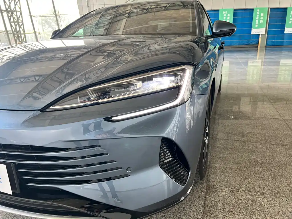 BYD Seal 07 DM-i 2025 — фото 13